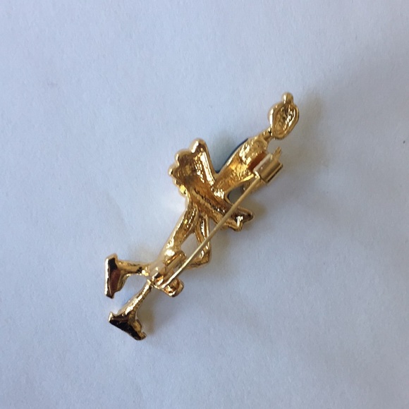 ๐50% OFF/3+...Enamel Skating Girl Brooch - Picture 5 of 7